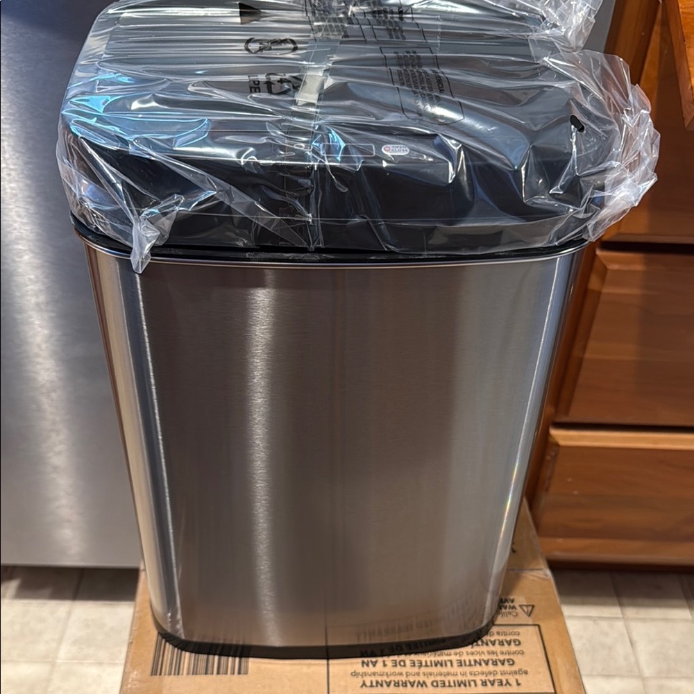 Insignia - 3 Gal. Automatic Trash Can - Stainless steel